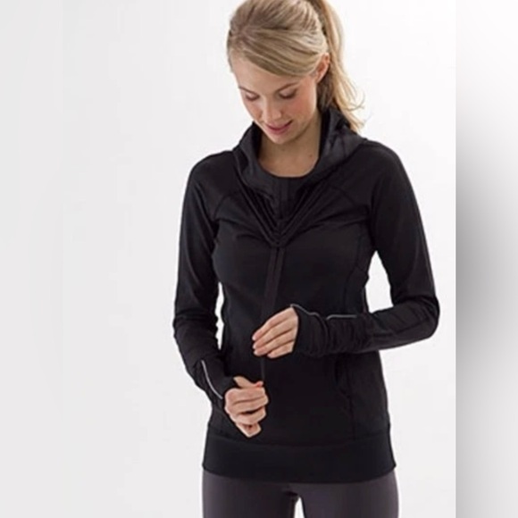 lululemon athletica Tops - Lululemon Run Ambition Stay On Course Pullover‎ Hoodie  Black Size 4 Running
